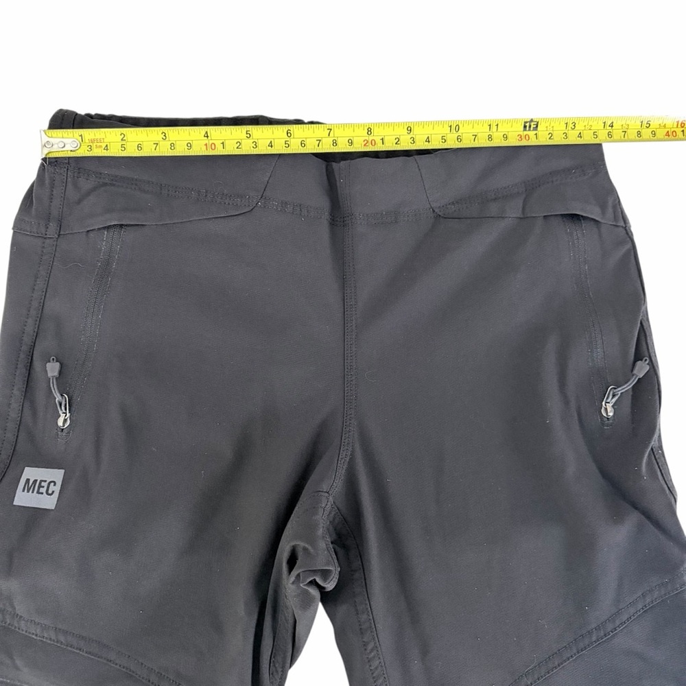 MEC Black Softshell Outdoor Hiking Pants – slim fit trail performance size 4 - Picture 10 of 12